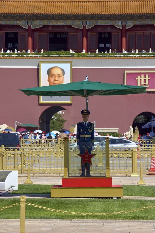 На стражеphoto preview