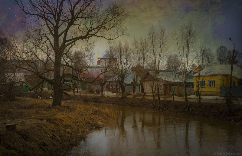 нерехта, костромская область, город, река Дерево у рекиphoto preview