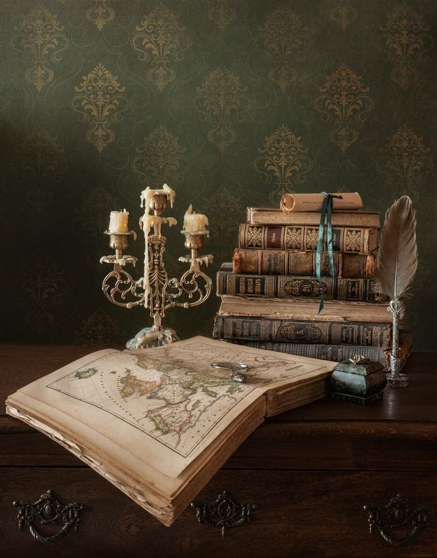 Книги , это порталы, открывающие читателю проход в другой мир.photo preview