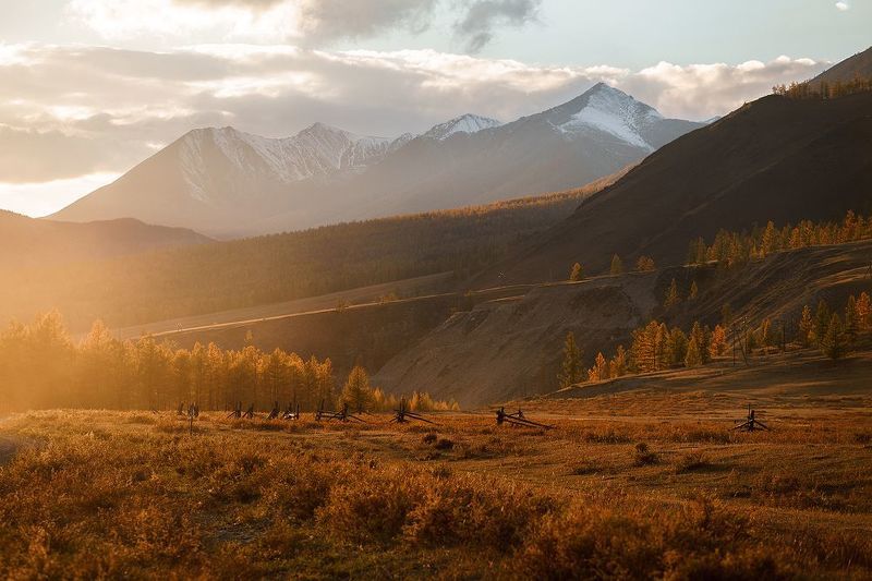 бурятия, мунку-сардык, восточный саян, горы, снег, осень, красиво Контражур фото превью