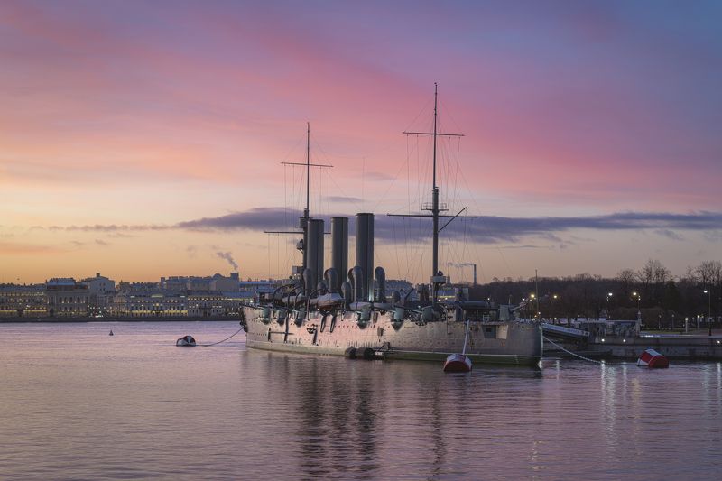 санкт-петербург , питер , аврора , нева , петроградка , рассвет Аврора и стальные отблески рассветаphoto preview