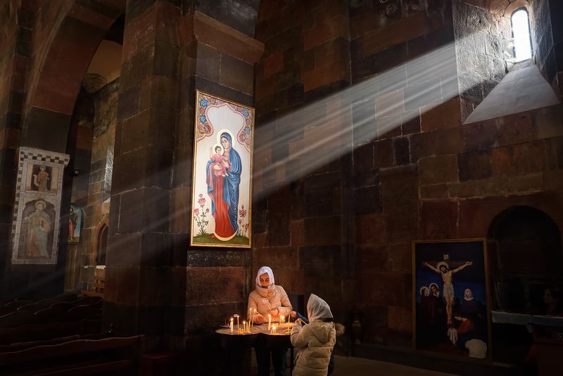 кавказ,  армения, armenia, ереван,  храм, архитектура, армянская церковь В свете...photo preview