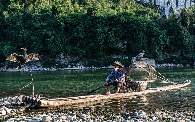 Китай. Рыбак. Река. Старик Фотосессия с рыбакомphoto preview