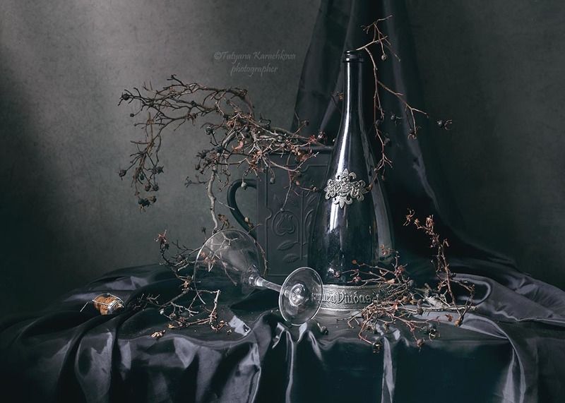 Черный цвет в натюрмортахphoto preview