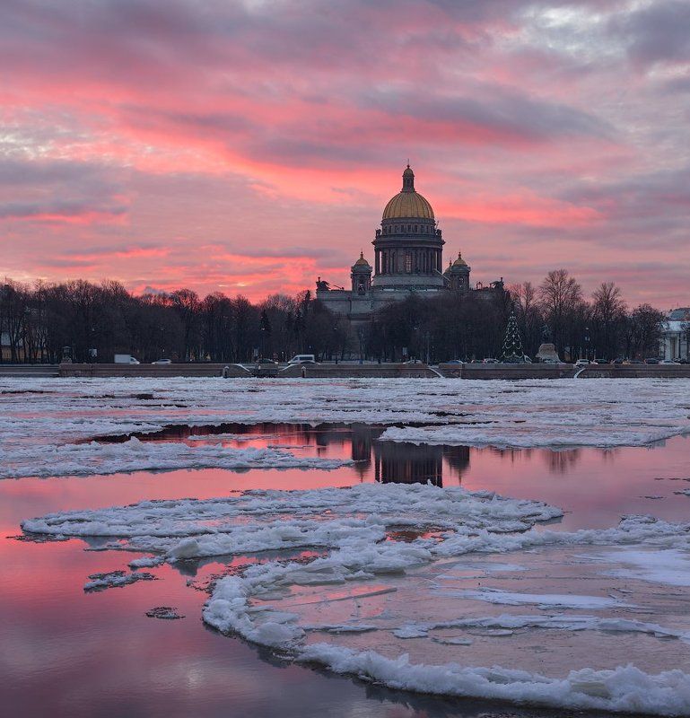 Санкт-Петербург: Исаакиевский соборphoto preview