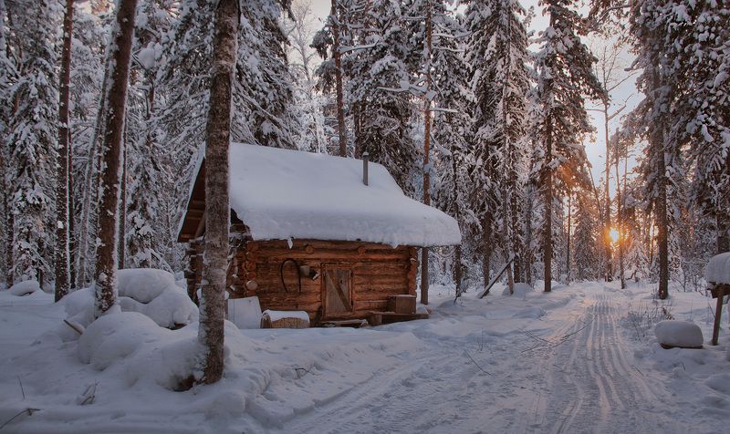 ...таёжное зимовьеphoto preview