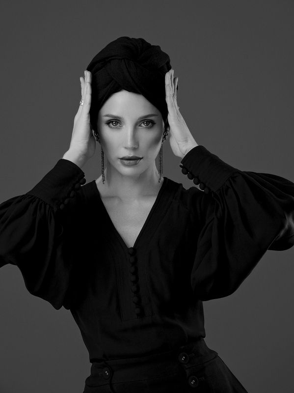 портрет; чб портрет; фотосессии девушек; девушки; чб фотосессии Витаphoto preview