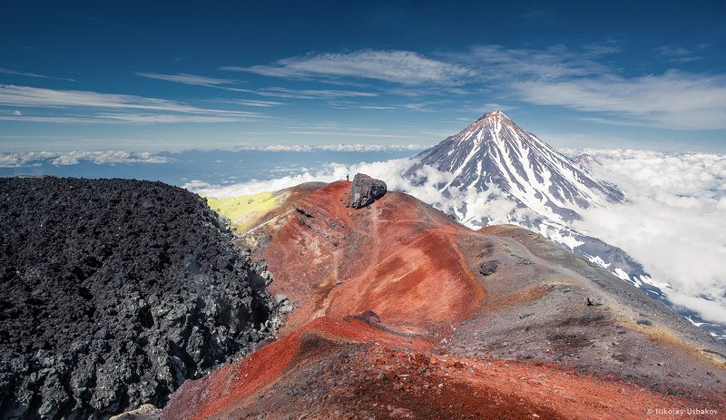 Камчатка, вулканы на кратере Авачи. photo preview