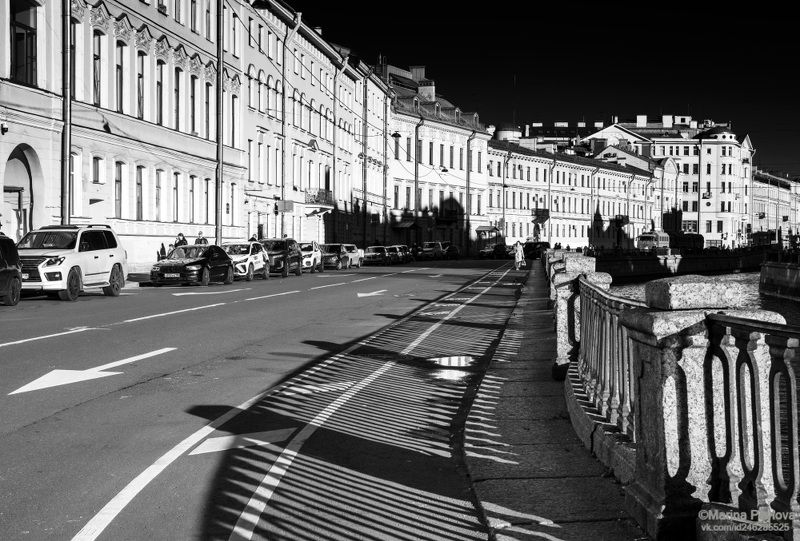 город, архитектура, санкт-петербург, набережная канала грибоедова, набережная крюкова канала, николо-богоявленский морской собор, чёрно-белое фото, чб. фото, монохромная фотография, свет, тени Осенний свет уходящего дня...photo preview