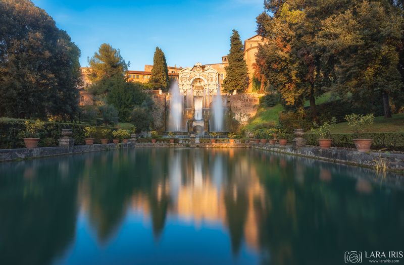 Отражение величияphoto preview