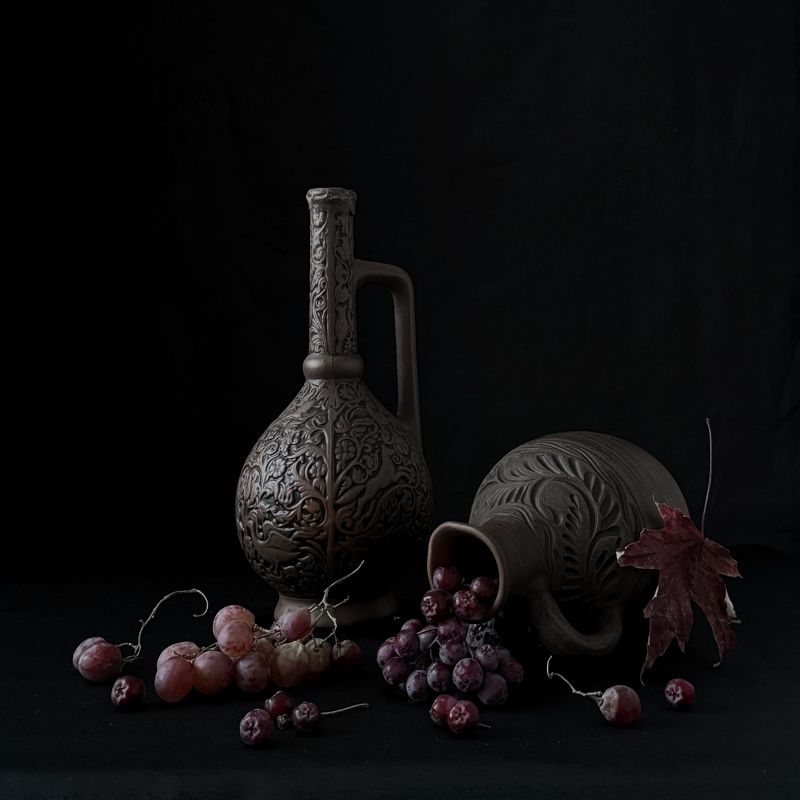 Темное на темномphoto preview