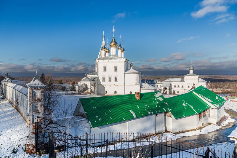 Мужской монастырьphoto preview