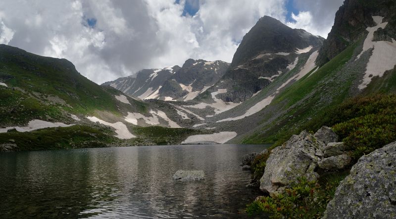 У озера .photo preview