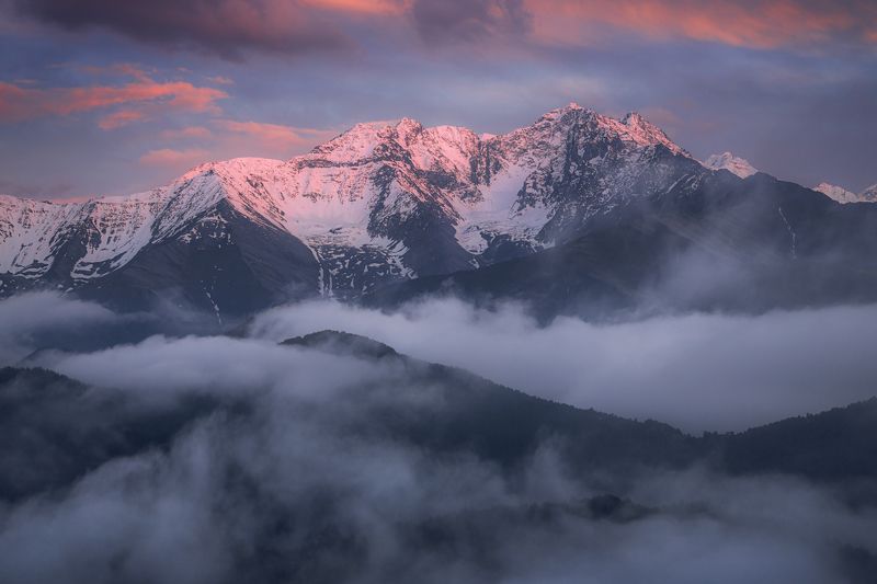 пейзаж, закат, горы, облака, туман, синий, розовый, кавказ, цей-лоам, перевал, небо Последний светphoto preview