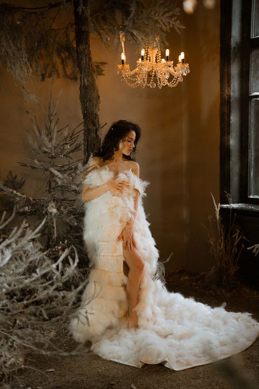 девушка,женский портрет, фигура, женское тело, соблазн,лес, лесная, мистика photo preview