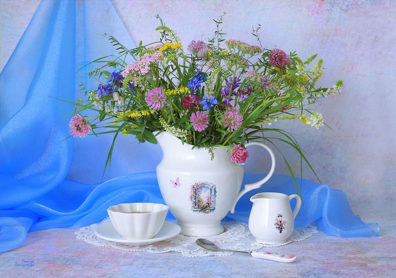 букет, полевые цветы, кувшин, чашка, ложка, молочник Утренний букетphoto preview