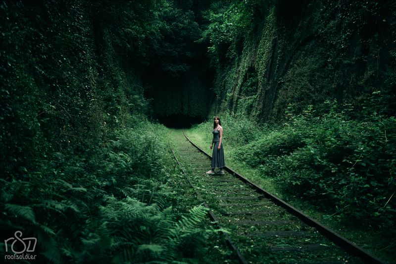 Paris, France, abandoned, portrait, girl, woman, green Parisphoto preview