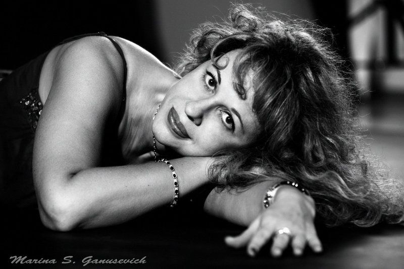 портрет, женщина, глаза, лицо Я просто женщинаphoto preview