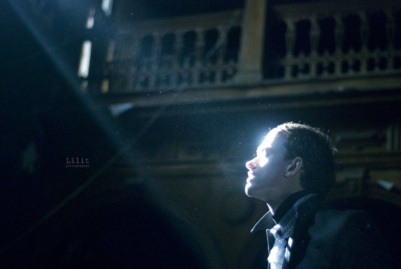 Story about Angels, Vampire & Childphoto preview