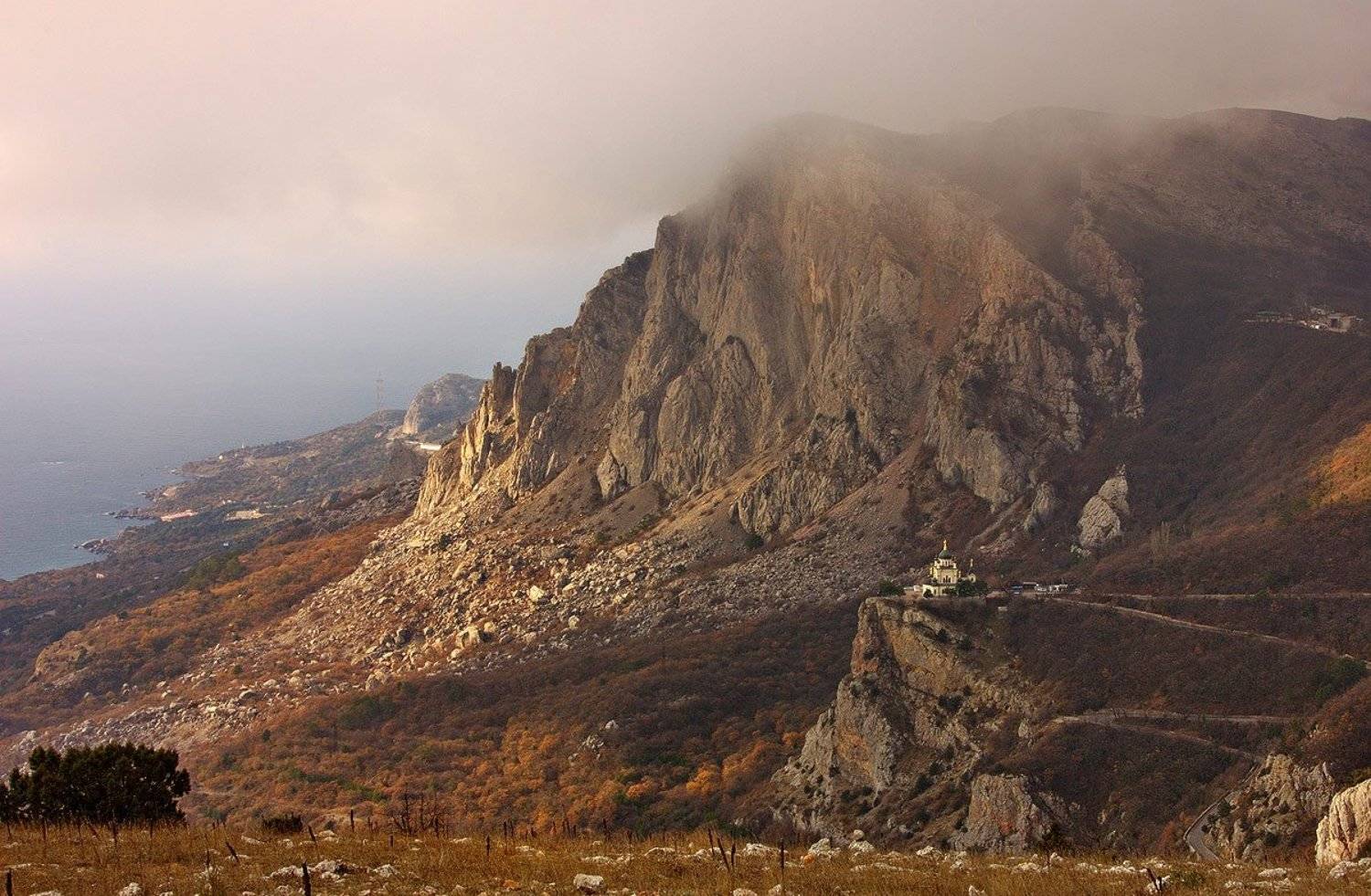 Вид на Форосскую церковь. Автор: Kolebidenko Vladimir крым, форос, Kolebidenko Vladimir