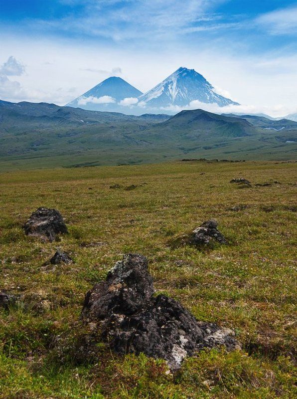 камчатка, вулканы, камень, ключевской Вулканы Ключевской и Каменьphoto preview