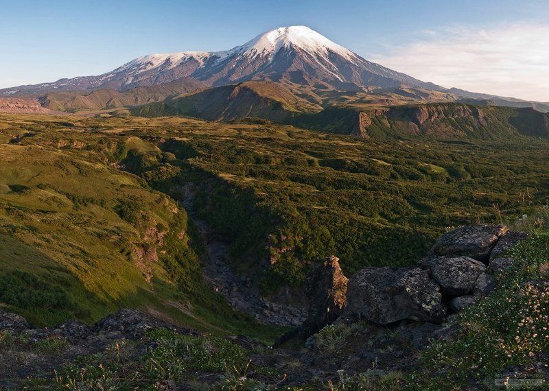 камчатка, вулкан, плоский толбачик, острый толбачик Вид на Толбачики с Долины эдельвейсовphoto preview