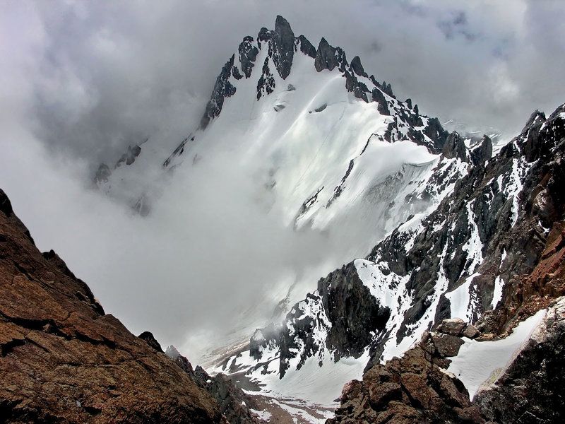 горы, пик аристова 4102м, заилийский алатау, тянь-шань Пока дракон спит ...photo preview