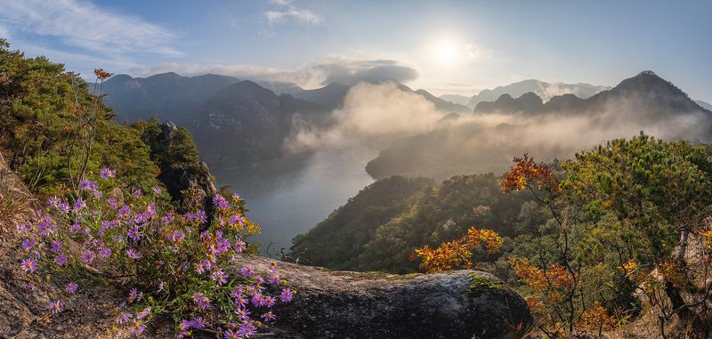 Early autumn morning on the Namhan Riverphoto preview