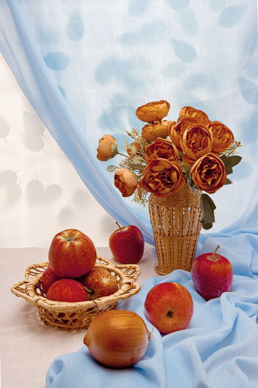 Яблоки и лук.photo preview