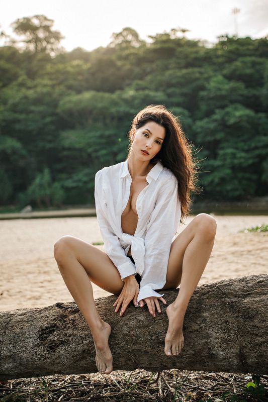 Nina on the beachphoto preview