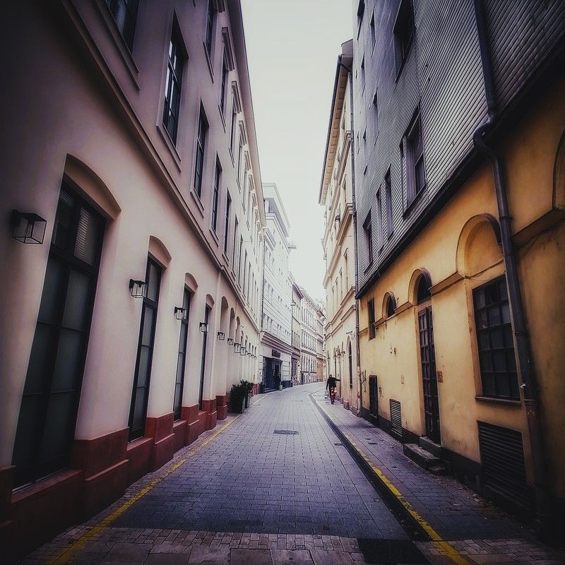 Budapest streetsphoto preview