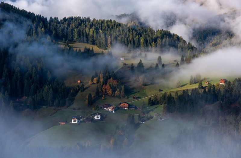 Альпийская деревняphoto preview