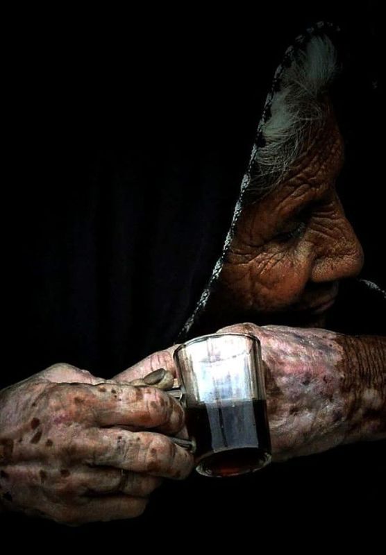 A bit of warmth...I feel coldphoto preview