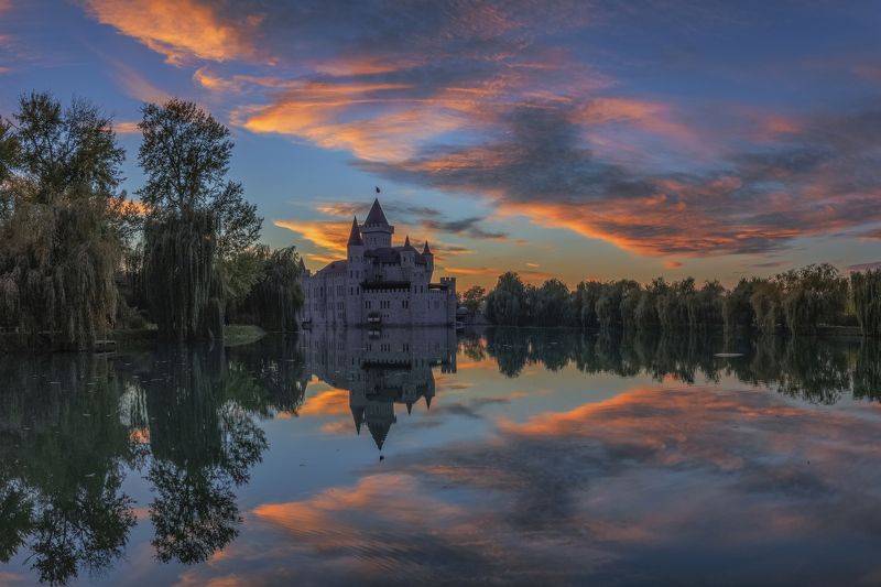 Вечер замка Шато-Эркенphoto preview