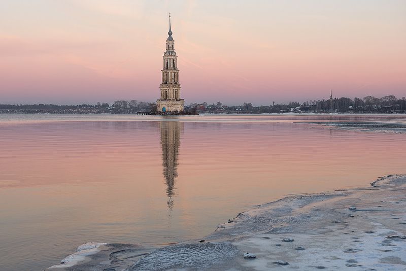 калязин, колокольня, никольский собор, утро, вечер, рассвет, закат, отражение Выжившая...photo preview
