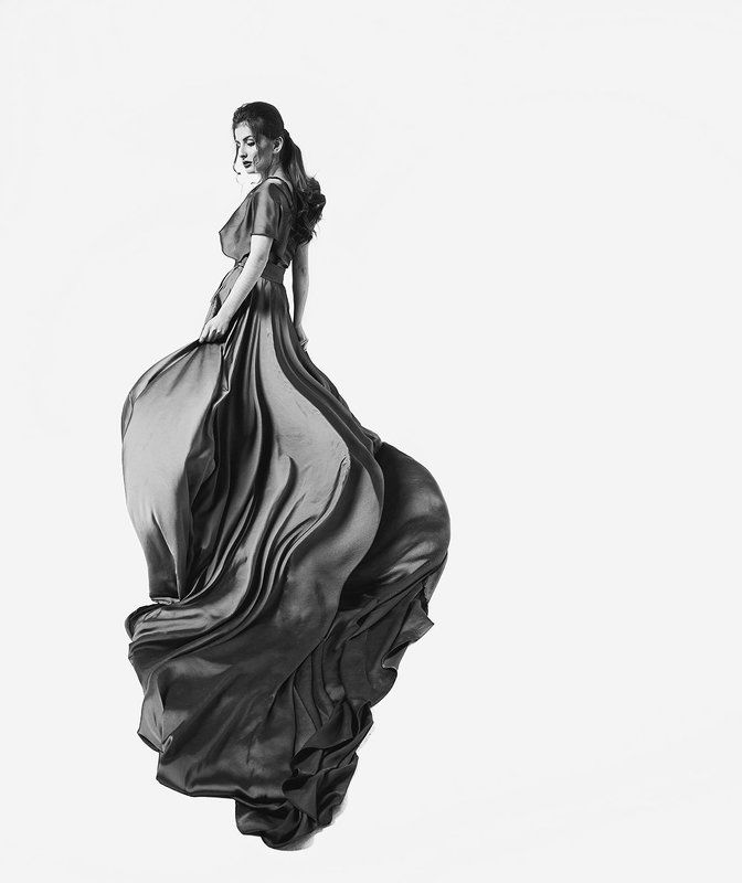 портрет девушки, платье, гламур, красавица Райская птицаphoto preview