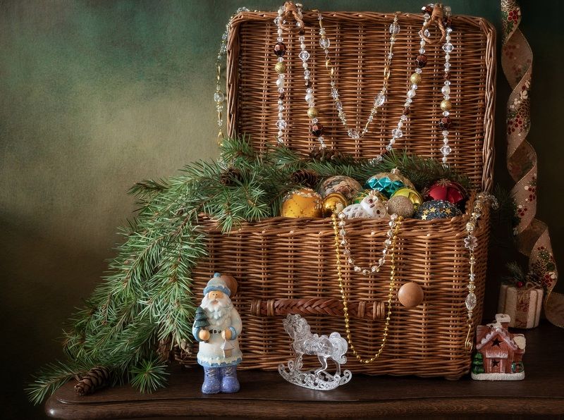 Время наряжать ёлку.photo preview