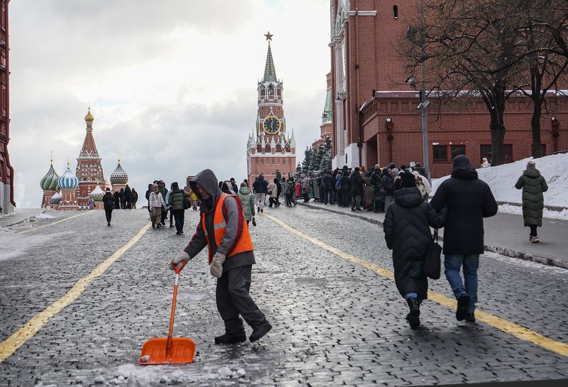 будни Красной площадиphoto preview