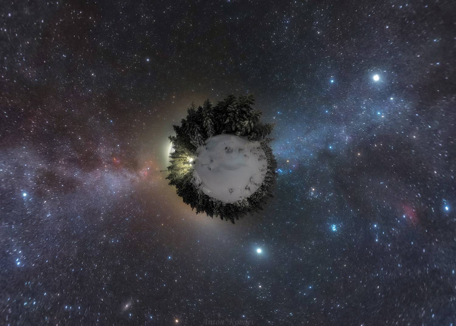 Планета Зима. Автор: Комлев Антон приморье, зима, ночь, звезды, снег, елки, Комлев Антон
