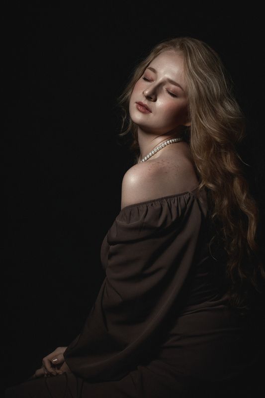 портрет, женский портрет, классический портрет, portrait, девушка Марияphoto preview