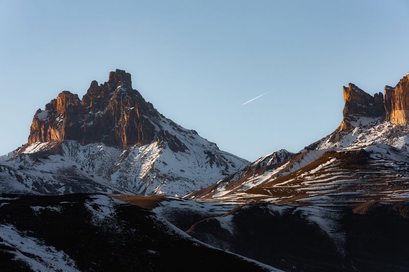 зима, горы, снег, кавказ, приэльбрусь, кавказские горы, зимний пейзаж Каменная крепостьphoto preview