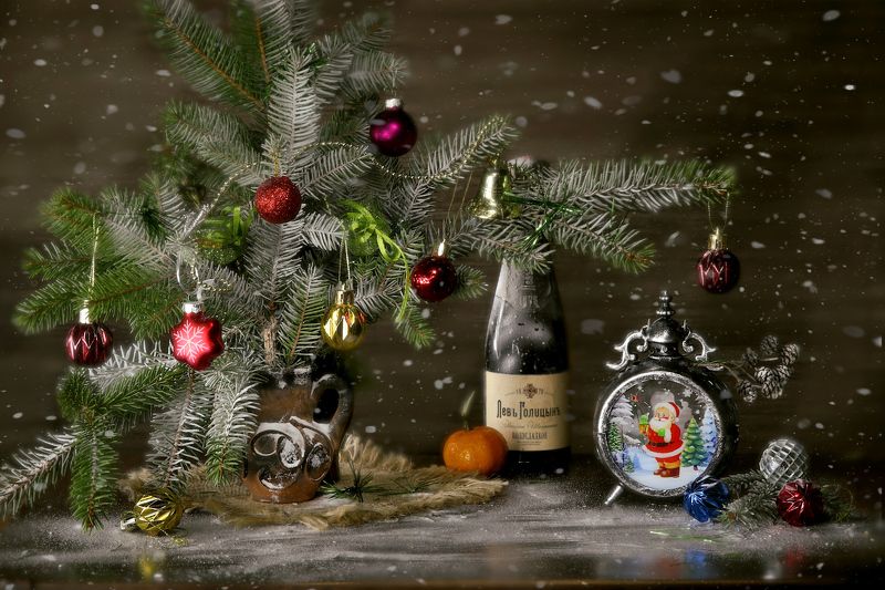 ель, часы, игрушки, праздник, новый год С наступающим!photo preview