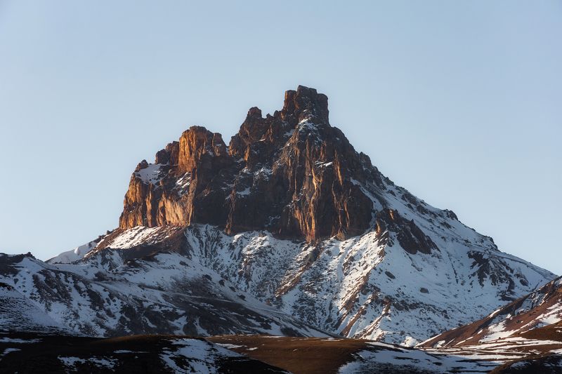 зима, горы, снег, кавказ, приэльбрусь, кавказские горы, зимний пейзаж Скалы горы Науджидзаphoto preview
