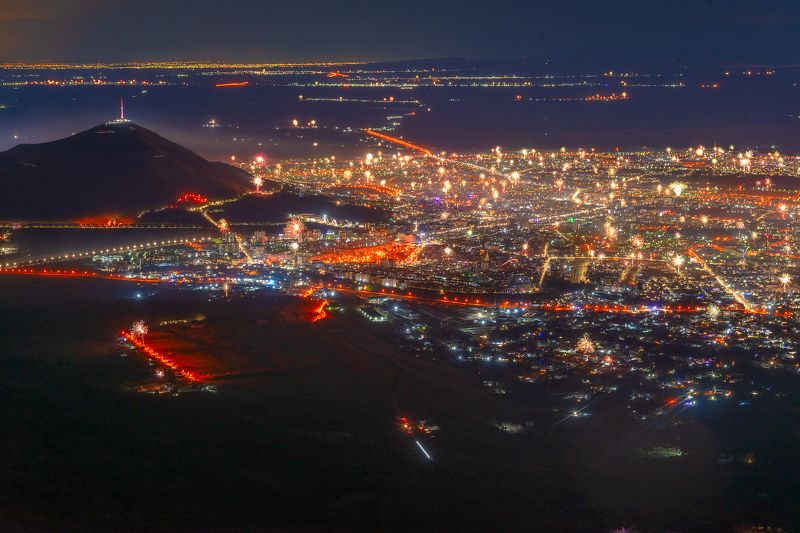 пятигорск,машук,бештау,новый год,пейзаж,праздник,город Новогодний Пятигорск  с высоты птичьего полетаphoto preview