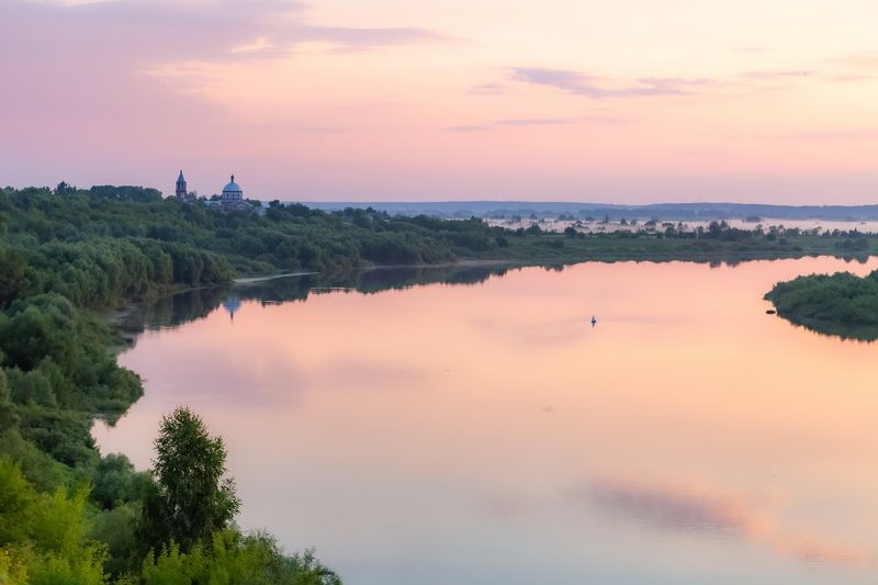 река Ока, утро, теплоход Еще до восходаphoto preview