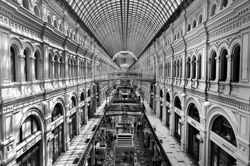 Магазин, покупки, желания, потребление, геометрия, архитектура ГУМ уходящий от насphoto preview