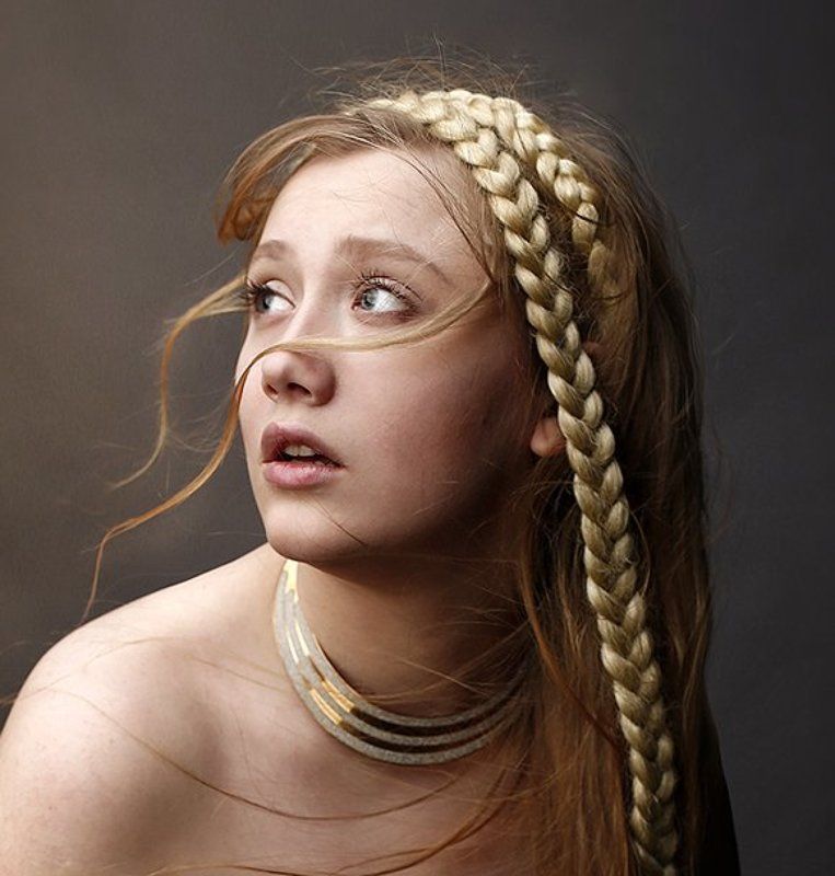 Девушка, портрет, модель, фото, новое, глаза, губы, взгляд, свет, цвет Славянкаphoto preview