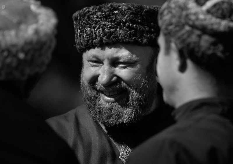 на фестивале казачья станица в москве, чб фото, казак, уличный мужской портрет, эмоции Казакphoto preview