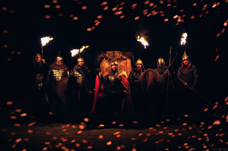 хлынов, застава, битва, огонь, мечи, лучник, кузнец, средневековье, портрет, конь, факел Битва на Хлыновской заставеphoto preview