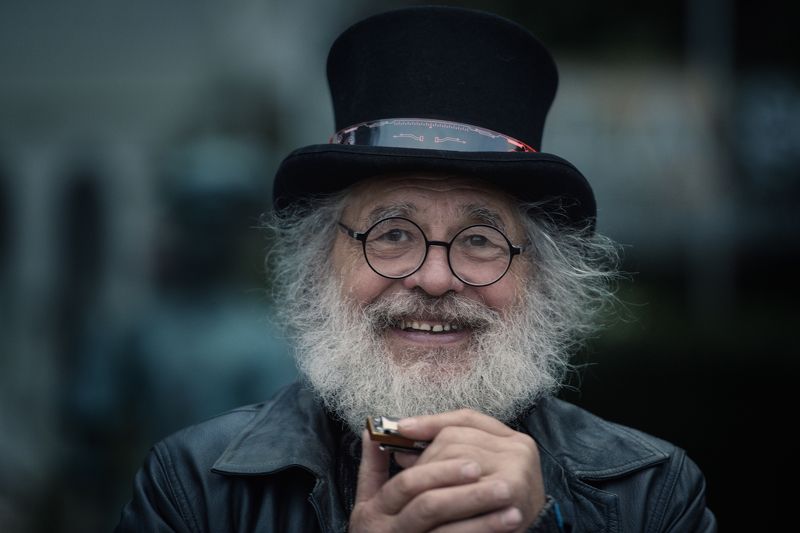 мужчина, седина, борода, взгляд Чародейphoto preview